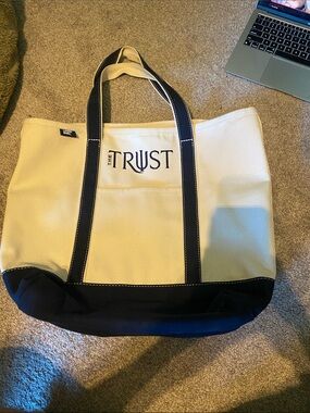 THE TRUIST Canvas Tote Bag in Cream and Black